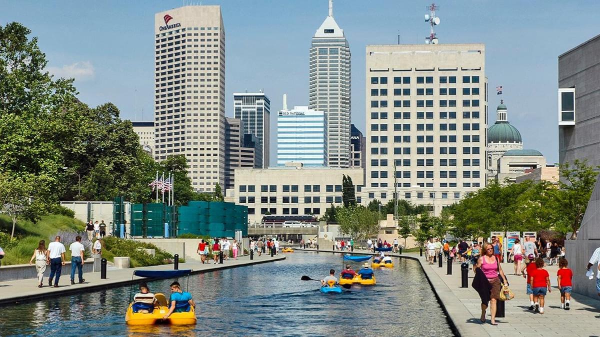 Modern Mass Ave 1br With Kitchen * Indianapolis